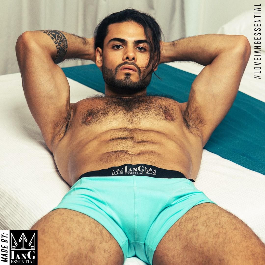 iangarciamx's tweet photo. Estilo y sensualidad sin límites que harán resaltar cada aspecto de tu personalidad y seguridad. 🔥#IanGEssential es el ideal para ti. 🥰🩲 https://t.co/0DjmZUScTL
.
.
 #gayboy #gym #gay #menswear #bodygoals #boxerbriefs #men #malemodel #guys #menstyle #briefs #underwear #trunks https://t.co/ai1XTGYAjP