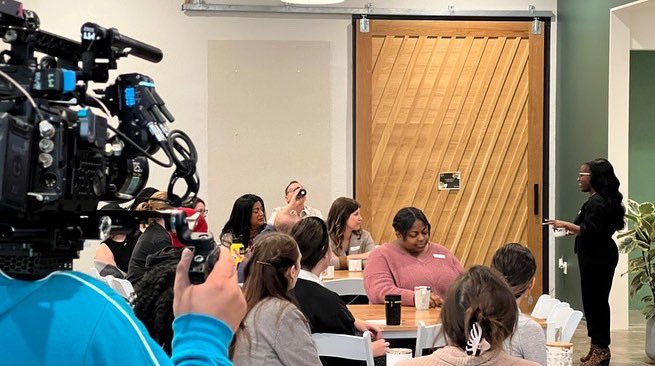 CM_OklahomaCity's tweet photo. Thanks for showing up to hear the incredible @HeavenlySkyes_ speak on #CMEthos
We are grateful to our local partners @CrewWorkspace & @SconedCity for providing an inviting space, warm coffee, & delicious scones - & to @mailchimp for helping us spread the word
⠀
We 💛 you, OKC! https://t.co/8CmSxxPsP9