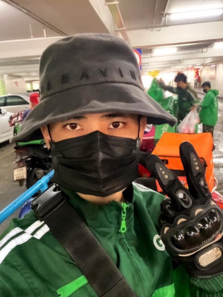 Dan17978060's tweet photo. @BB2united รอน้องบอยคับ😘😘😘��😘 https://t.co/qUdgQgK7MJ