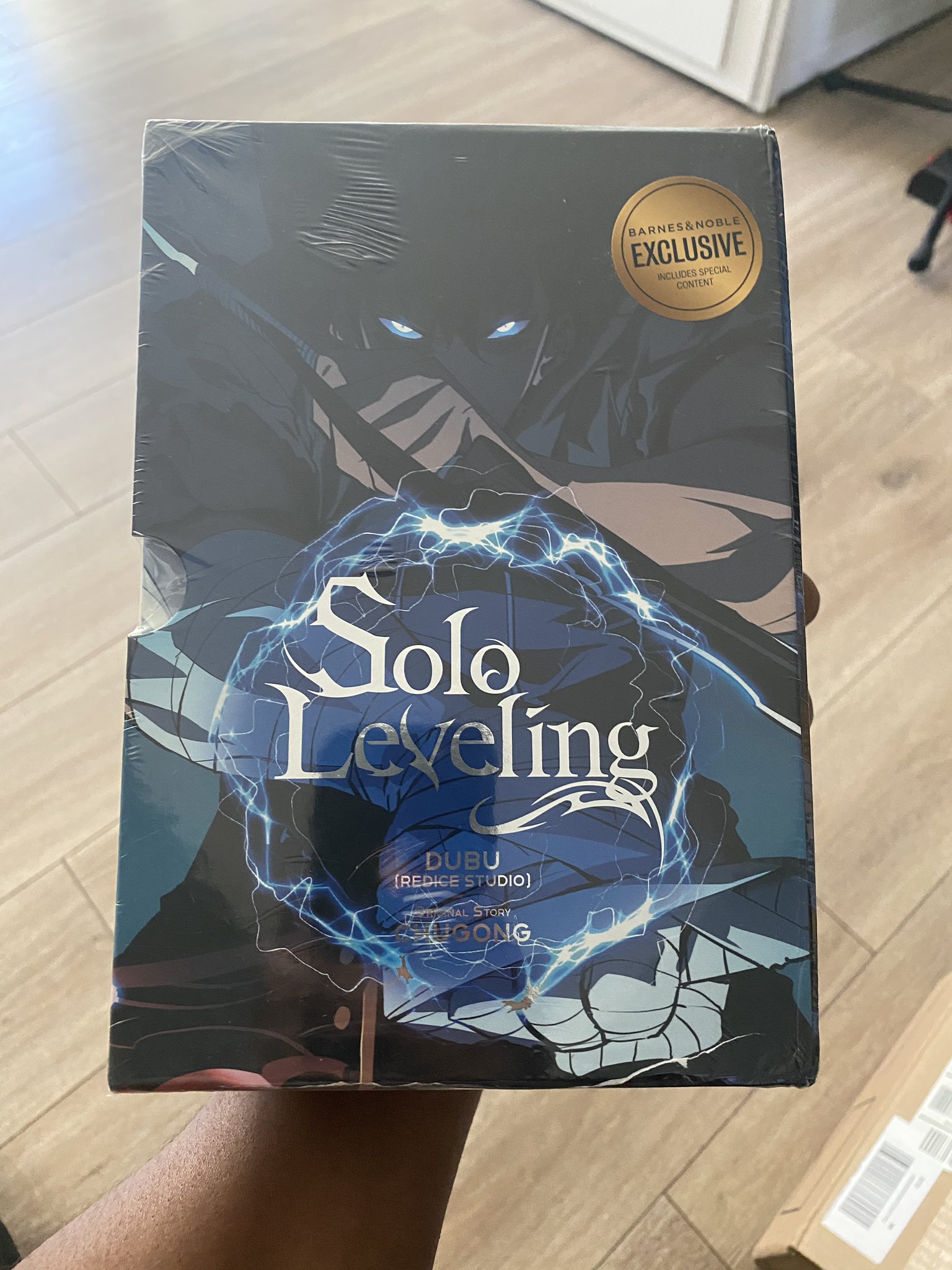 HalfZoro HalfLuffy on Twitter "MangaAlerts Solo leveling boxset