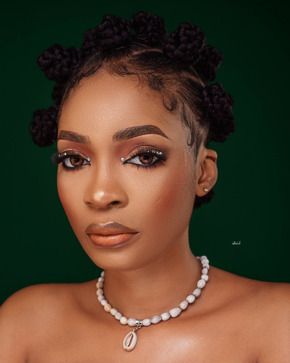 _Iamsoil's tweet photo. Blessing Your TL with this beauty shoot I did a while back .
Shot and Retouched by Me .... kindly RT
#ilorinbasedphotographer #beautyshoot #beautyphotography #lagosbased https://t.co/7NA6fbqBNb