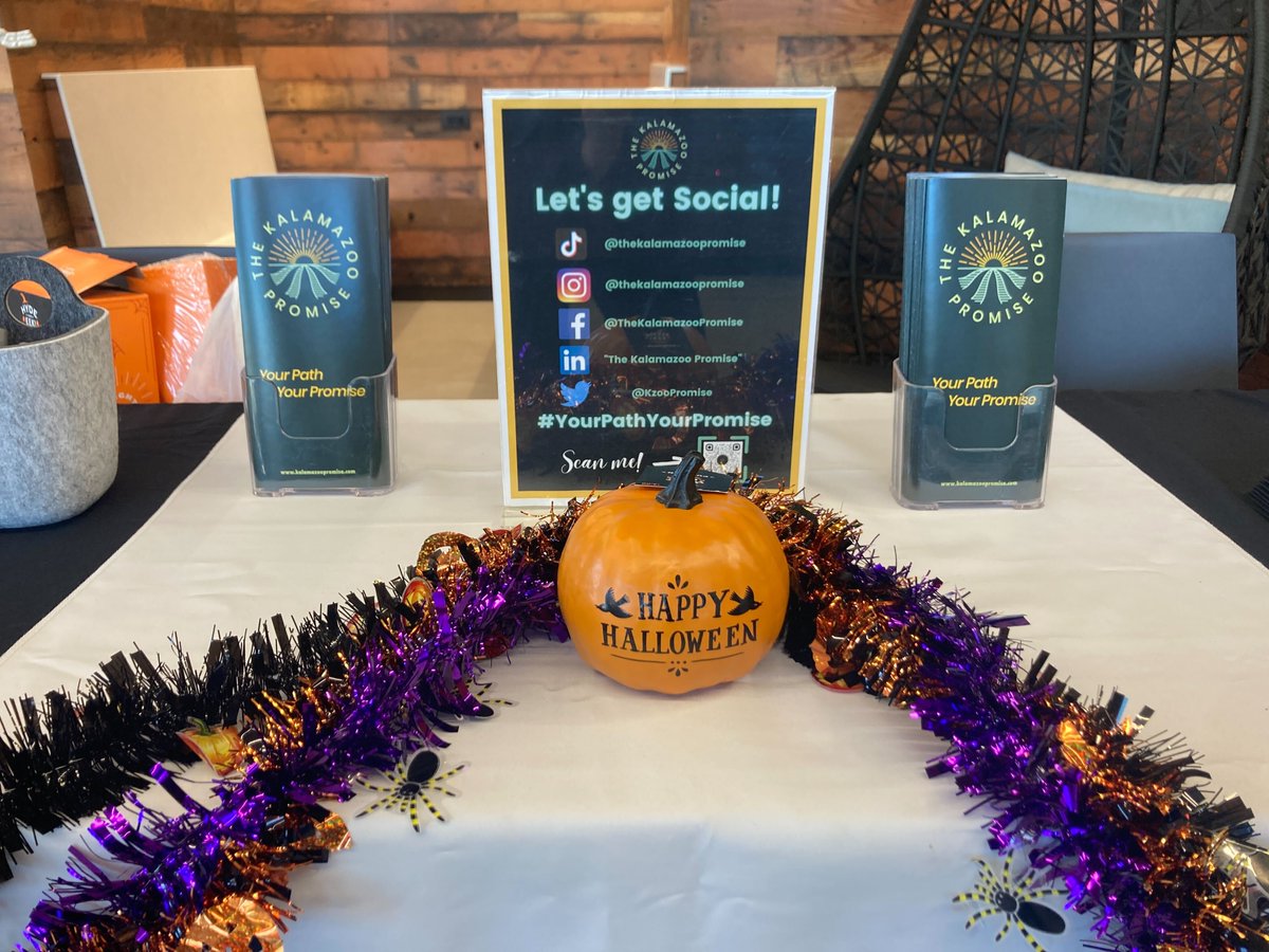 KzooPromise's tweet photo. Today's the day! 🎃 Join us later this afternoon for Connecting to the Culture! 😁 #YourPathYourPromise 

🕓 4-7PM
📍 180 E Water St Kalamazoo, MI 49007
🚗 Parking information available at https://t.co/4ZVUZSeqYI https://t.co/QBkeiZ8EV6