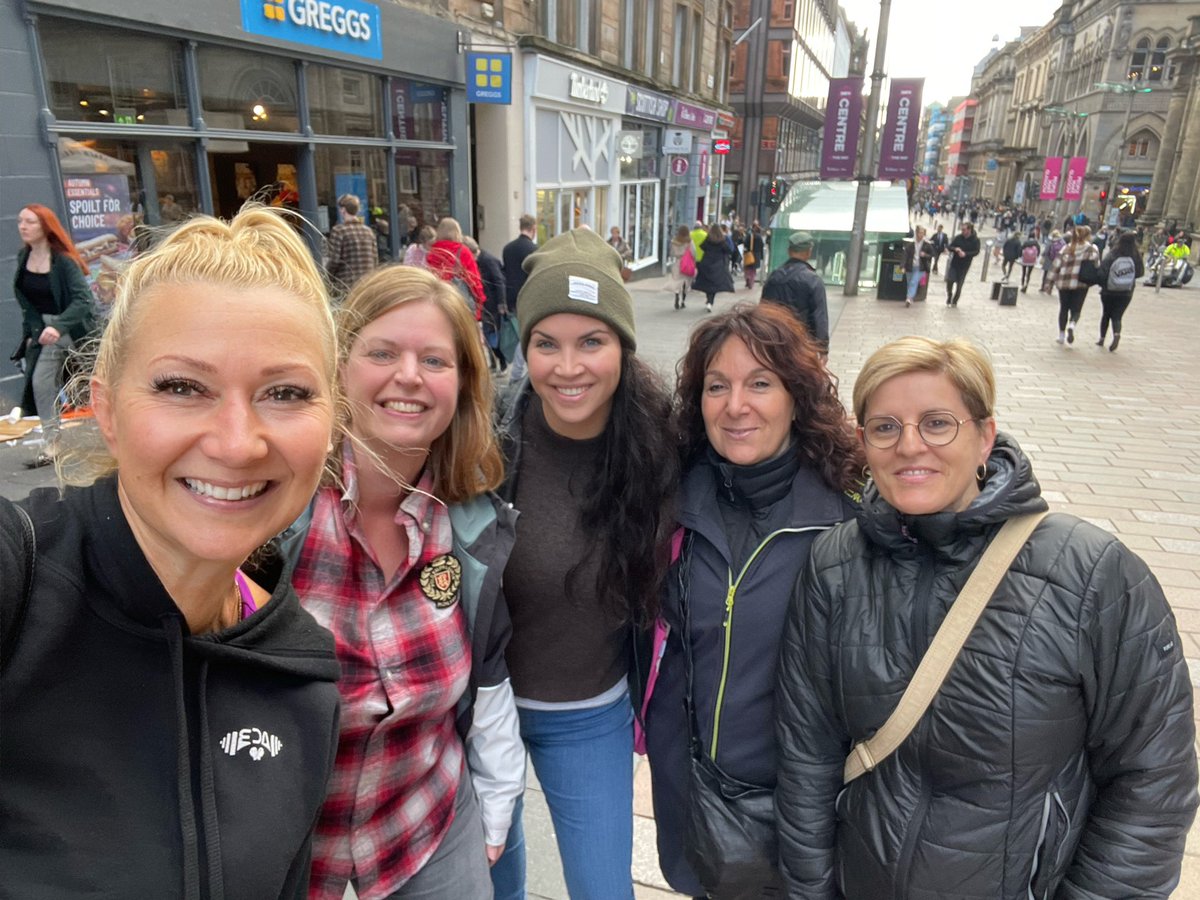 tarastravels's tweet photo. Peakers everywhere I go!! Love it!! ππΌβ₯οΈπ #globalcommunity #peakerfun #itsasmallworld #mpc2022 #peaker @MyPeakChallenge @SamHeughan @InZa_GER @MorganeBENMAL @FrenchPeakers @UFsPeakers @IslandPeakers https://t.co/tWhKXxXrXH
