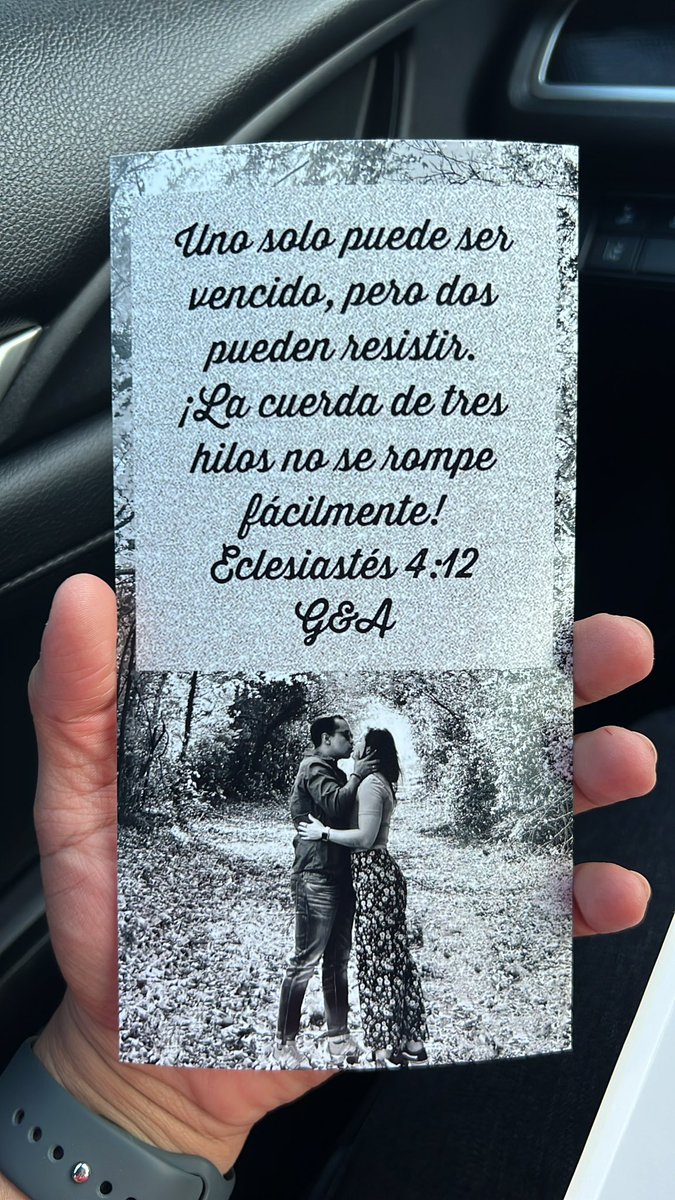 giannoza's tweet photo. Este soldado hoy va a la guerra, sus oraciones Twitter. 🥺 https://t.co/LLrzdG24Do