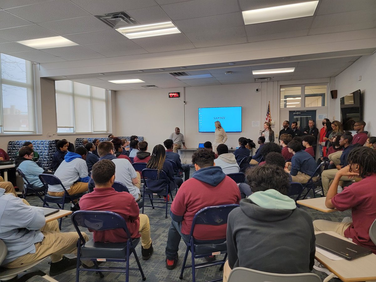 Our class of 2024 had the privilege to meet with the executives from the Micron Foundation today. A message of opportunity, hope, and inspiration was shared with our SANY scholars! <a href="/SyracuseAcademy/">Syracuse Academy of Science</a> #SASAtoms