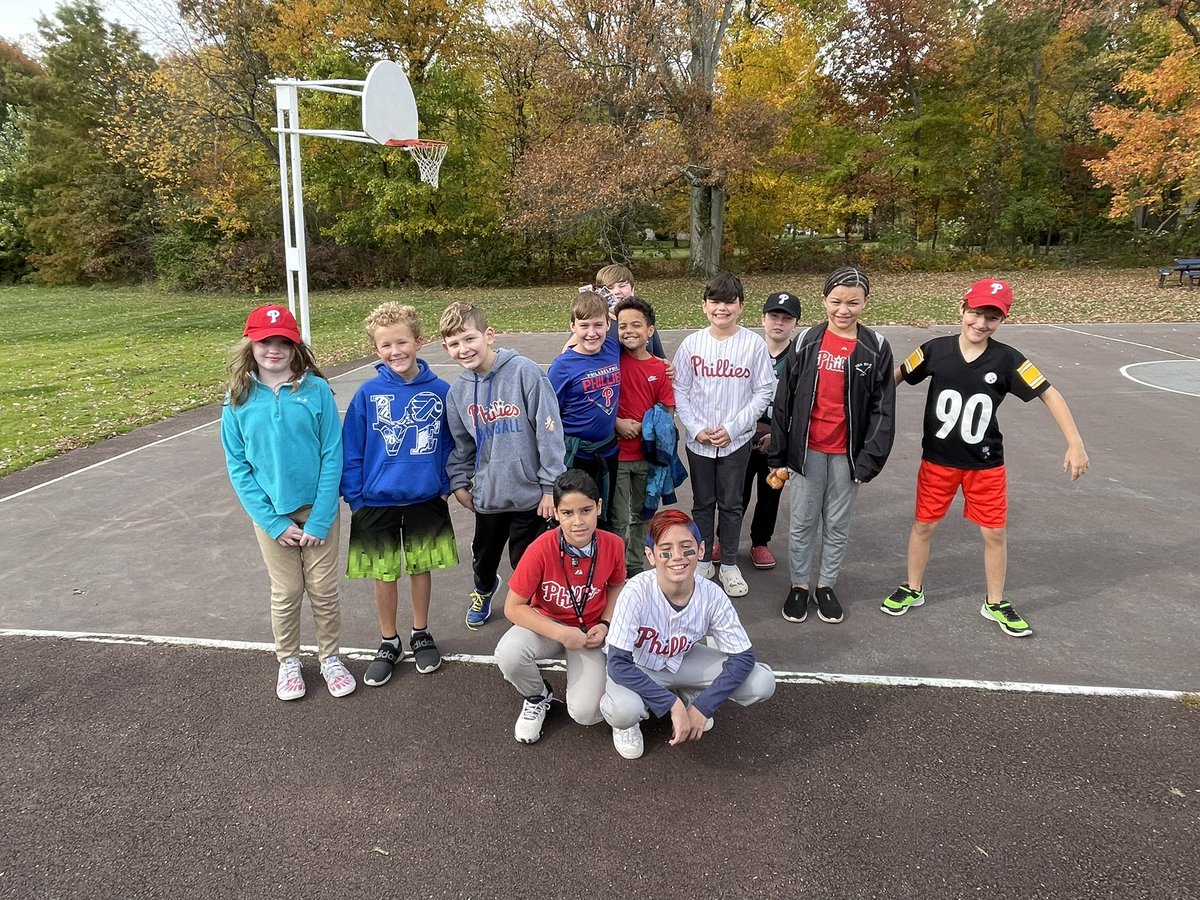 OPFabinFifth's tweet photo. Good luck to our Phillies tonight! Also good luck to any othe teams you celebrate!! #opsharks #sportsday #whodoyourep https://t.co/HHmV9rAMCd