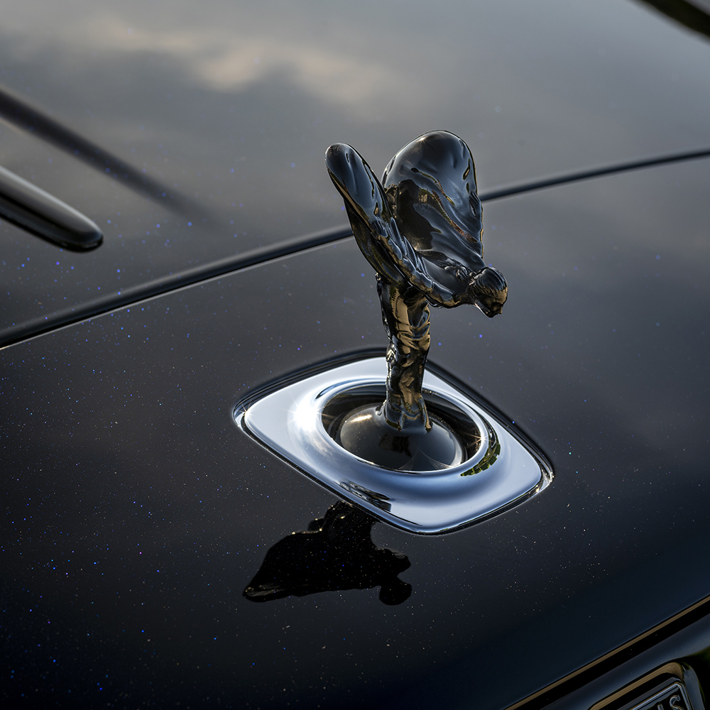 edinburgh_rrmc's tweet photo. Dark, Daring and intense. Black Badge Wraith summons a palpable connection between car and driver. Discover today: https://t.co/lyTLKK2ciP

#BlackBadgeWraith #RollsRoyce #RollsRoyceEdinburgh #SpiritofEcstasy #GrangeEngage https://t.co/TfqIYtHvNr