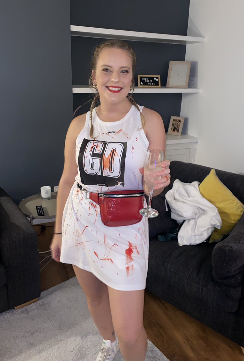 jade_summerss's tweet photo. Pumpkin by day, zombie by night. https://t.co/hHCtBQN7xD