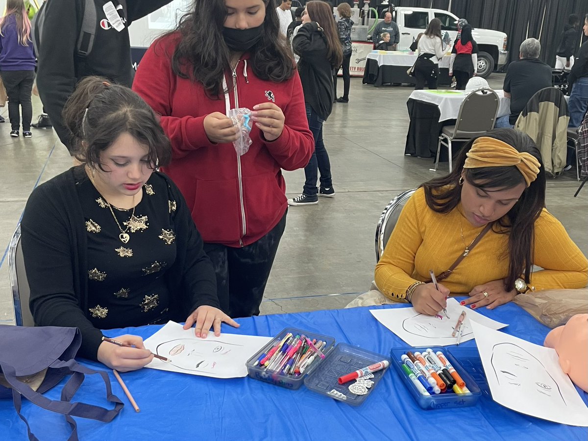 Mr. Hart tweet media