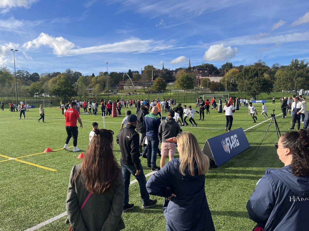 Amazing to <a href="/Broncos/">Denver Broncos</a> and the NFL in Harrow today in partnership with <a href="/HarrowSchoolEnt/">HarrowSchoolsEvents</a>.  5 members took part in a once in a lifetime experience with the squad including Russell Wilson.  We really where so inspired to see the players passion and care in giving back to communities.