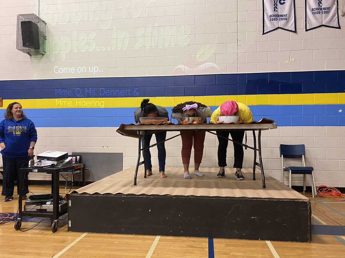 Caroline haering (@mmecarohaering) on Twitter photo What a fun day at Frank Ryan <a href="/OttCatholicSB/">Ottawa Catholic School Board</a> <a href="/FrankRyanOCSB/">Frank Ryan Catholic Intermediate School</a> <a href="/KhaiseyQ/">Khaisey Quevillon</a> #ocsbcommunity What a fun day at Frank Ryan <a href="/OttCatholicSB/">Ottawa Catholic School Board</a> <a href="/FrankRyanOCSB/">Frank Ryan Catholic Intermediate School</a> <a href="/KhaiseyQ/">Khaisey Quevillon</a> #ocsbcommunity