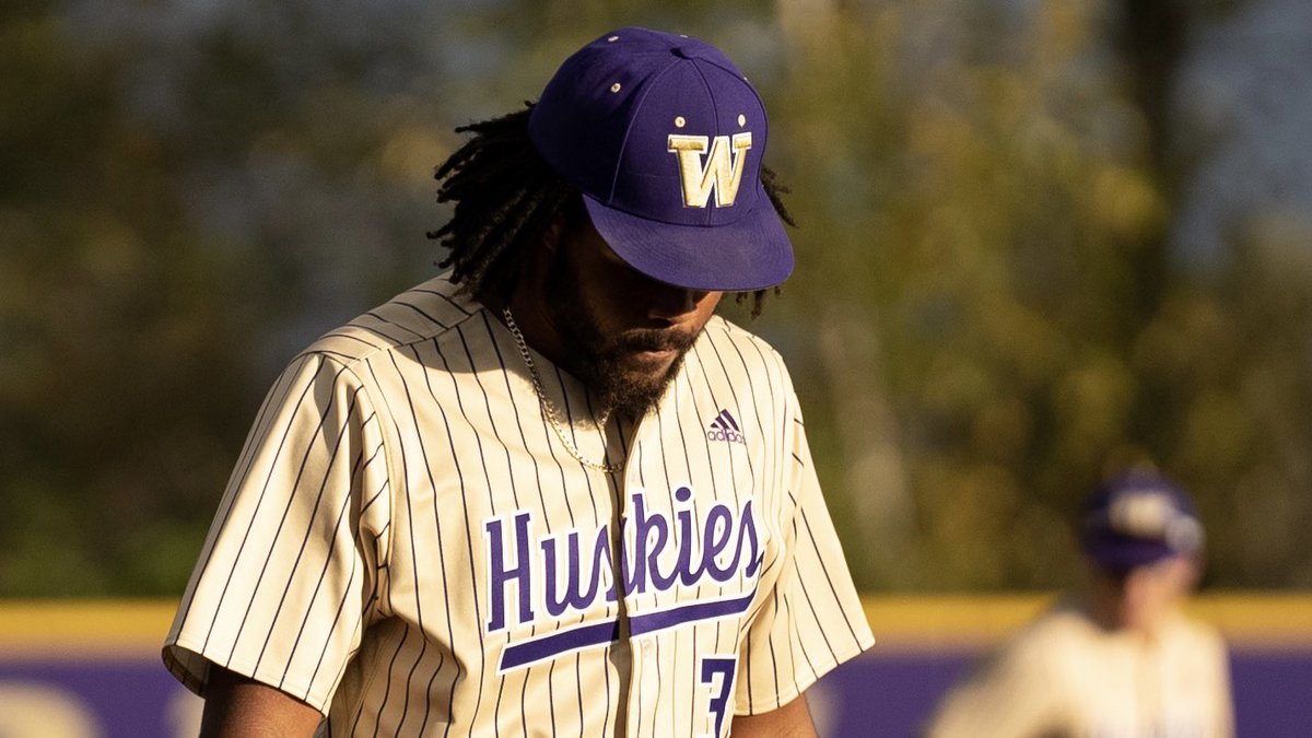 UW_Baseball's tweet photo. P&amp;G Day 1 through the lens 📸 https://t.co/lNESTKPKXw