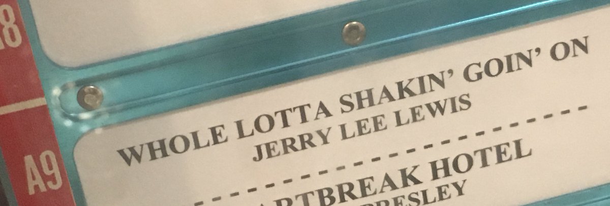 buffwings's tweet photo. RIP. When “the Killer”gets to heaven, my mom will be in the front row. #theKiller #JerryLeeLewis https://t.co/3RbJqTZCH6