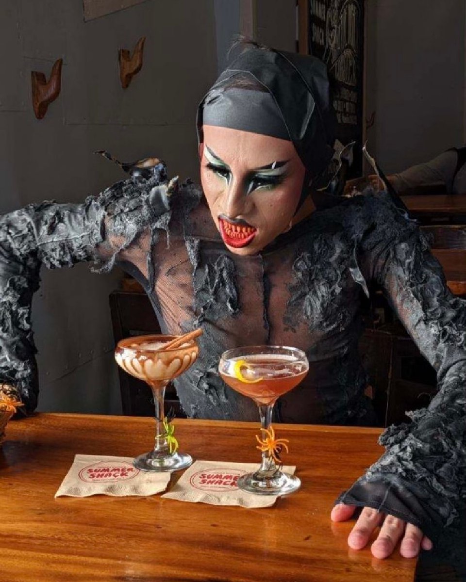 Summer Shack (@jwsummershack) on Twitter photo Happy #Halloweekend Ghouls! We're getting spooky at the Shack🧛✨
🎃 10/28 & 10/29 @barcrawlerz Bar Crawl🍻
🎃 10/29 <a href="/flipphoneevents/">Flip Phone</a> Hocus Pocus Brunch (Sold Out)🧙♀️
🎃 10/31 <a href="/flipphoneevents/">Flip Phone</a> Boo-Yoncé Drag Dinner (Link in bio)🎤 Happy #Halloweekend Ghouls! We're getting spooky at the Shack🧛✨
🎃 10/28 & 10/29 @barcrawlerz Bar Crawl🍻
🎃 10/29 <a href="/flipphoneevents/">Flip Phone</a> Hocus Pocus Brunch (Sold Out)🧙♀️
🎃 10/31 <a href="/flipphoneevents/">Flip Phone</a> Boo-Yoncé Drag Dinner (Link in bio)🎤