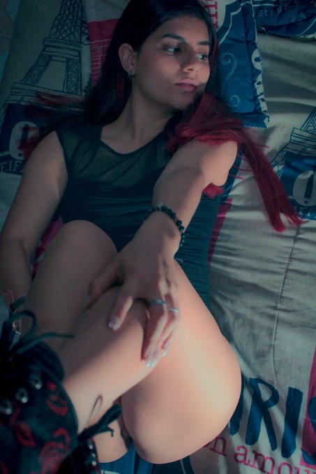 Rose Daaay’s pics and videos