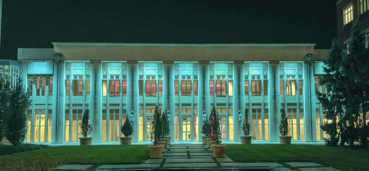 Darcey_Estes's tweet photo. In honor of the Kansas City Current playing in the National Women's Soccer League Championship game tomorrow - the @TMobile  Overland Park campus is brilliantly lit up in teal! ⚽️ https://t.co/WOO9MX1bUK