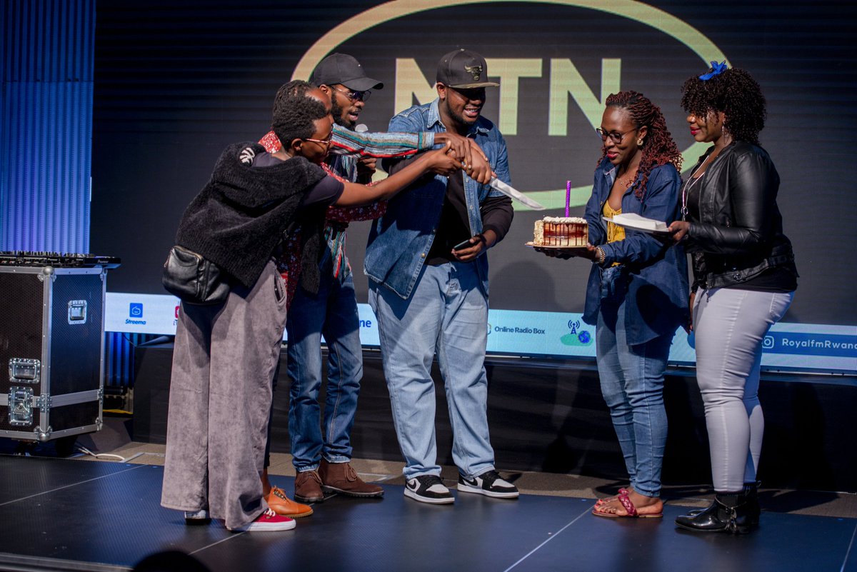 JackieLumbasi's tweet image. Happy birthday to @djcad_1 🎉🎉🎉
Thanks for spending your special day with us on @RoyalFMRwanda 
#UltimateLockdownWeekend