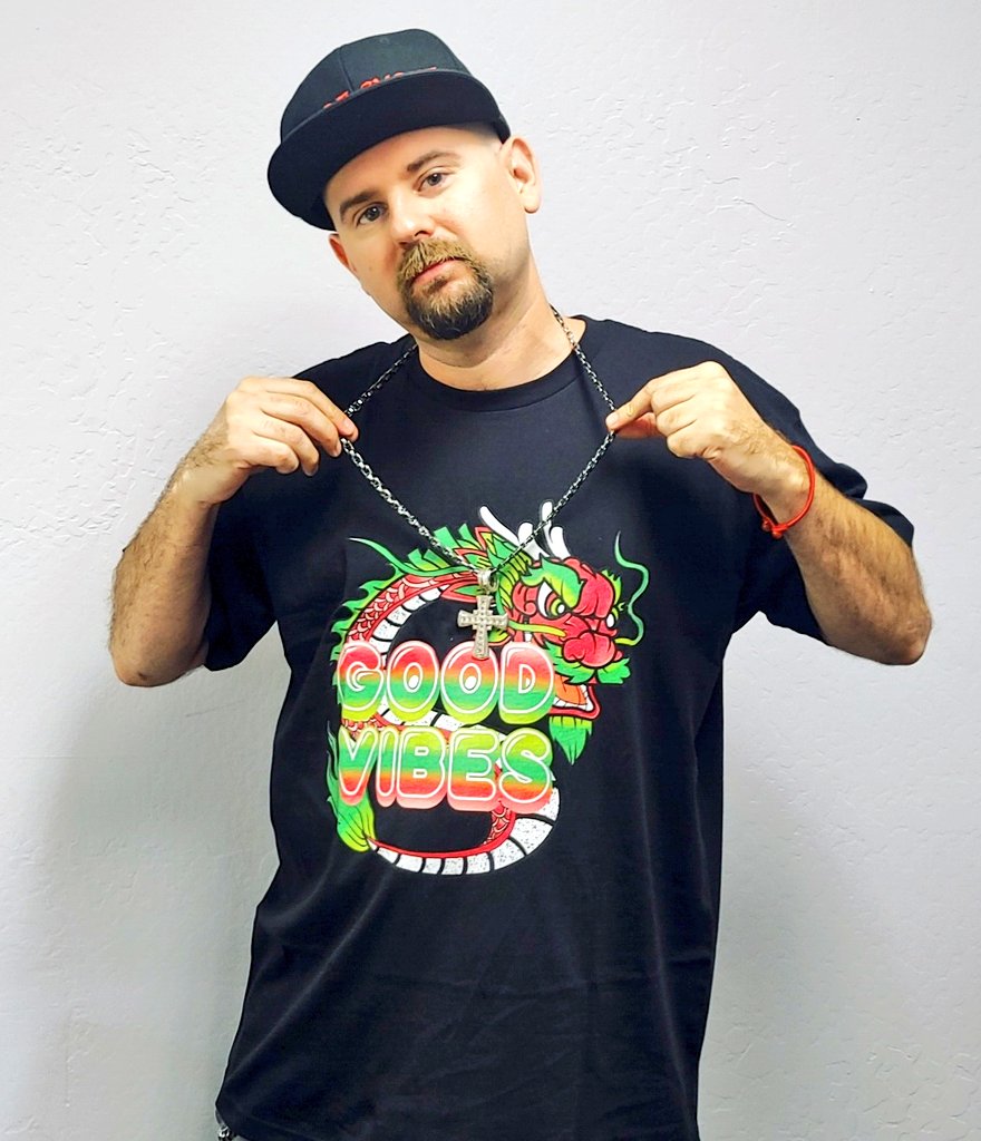 locdasmoke's tweet photo. Happy Friday y'all! It's all Good Vibes on mines yadada mean? The Yay is in the Area! Yeeee! 
#MrLoco #LocDaSmoke #PipelineCoalition #CBD #Hemp #entrepreneur #international #RecordingArtist #LabelOwner https://t.co/4VpGcpGKIC