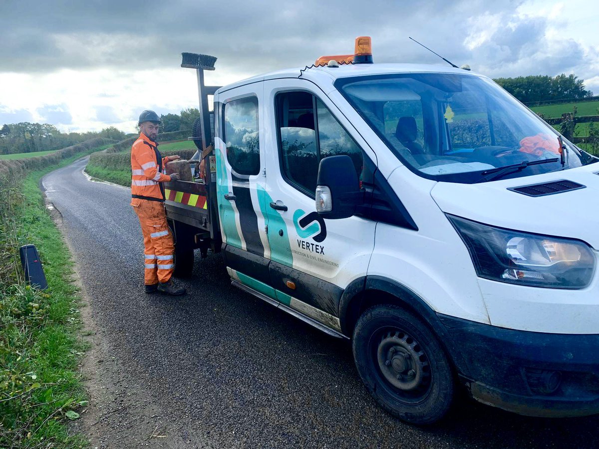 vertex_civil's tweet photo. Our team are out in force, as we support NY Highways with their general maintenance in readiness for the winter!

#vertex #vertexconstructionandcivil #maintenance #winterready #highwaysuk https://t.co/gHdA4QNY51
