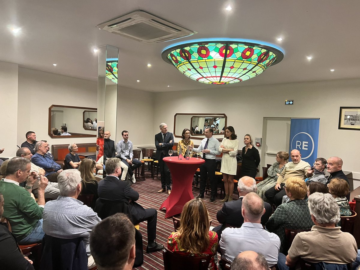 theo_lobry's tweet photo. Heureux d’avoir accueilli notre Président @olivierdussopt à Lille ce soir pour échanger avec de nombreux militants de @TerresDeProgres et de l’ensemble de la majorité présidentielle @Renaissance @HorizonsLeParti @MoDem https://t.co/zdJ9vQJ4jQ