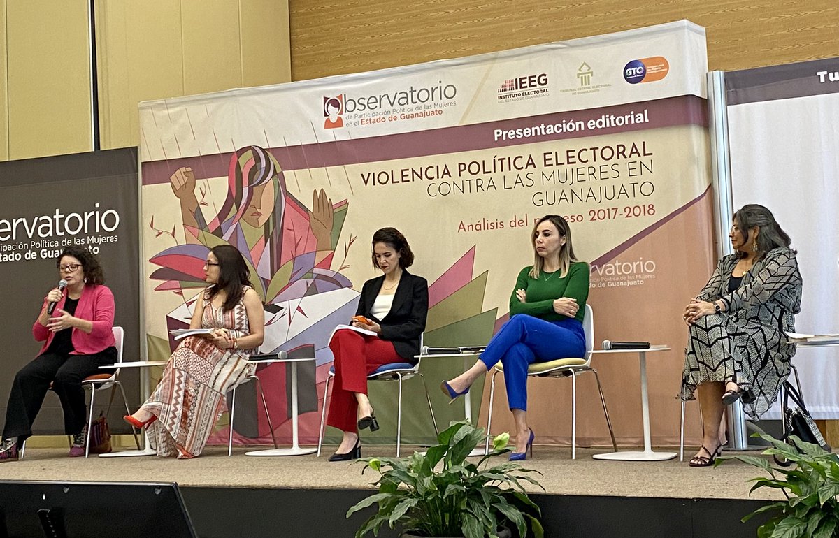 Presentación del libro: 📚 Violencia Política Electoral a las Mujeres en Guanajuato, realizado por la Dras. Verónica Vázquez, Vanessa Góngora y Dorismilda Flores en @CongresoGto Comentan esta edición, las diputadas de la #BancadaFeminista 💜@DessireAngelR y @yulmarocha.