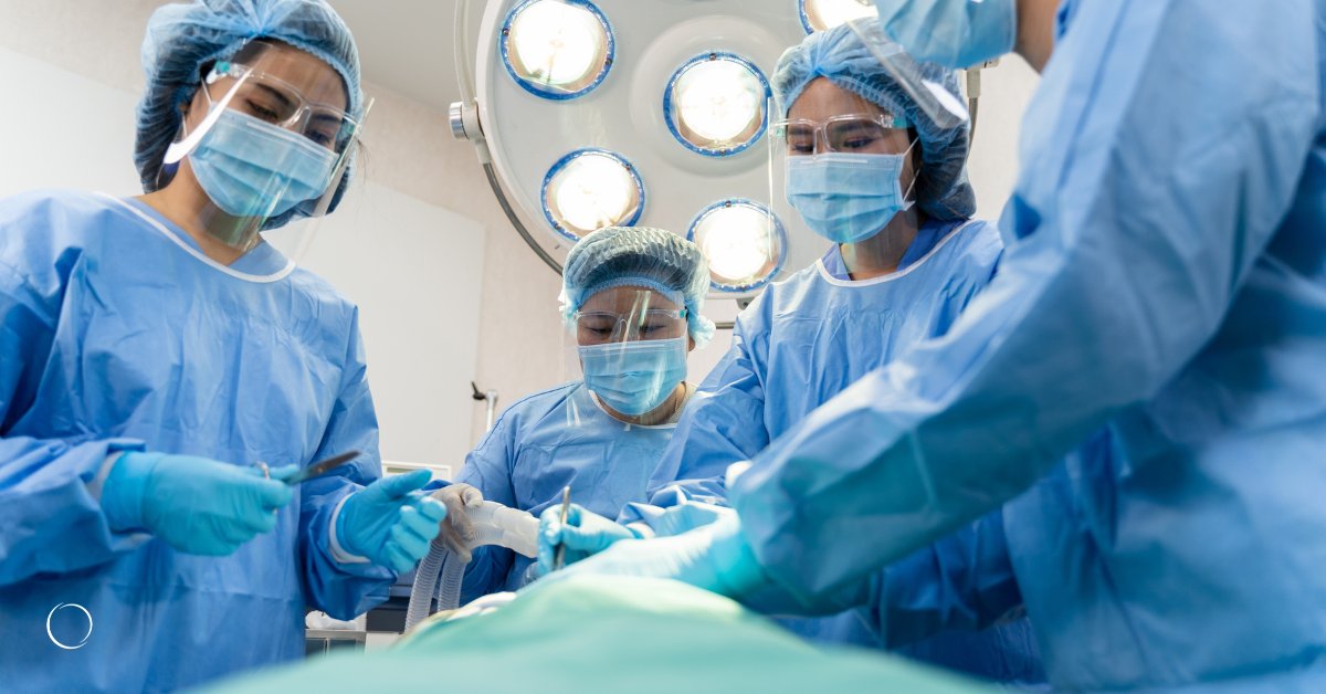 ASPS_News's tweet image. Plastic surgery involves many choices. The first and most important is selecting a board-certified plastic surgeon you can trust who is a member of the American Society of Plastic Surgeons (ASPS). ow.ly/4EGO50LgPaf #PlasticSurgery