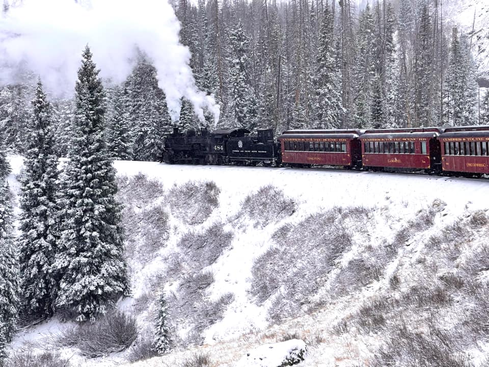 CTSRR's tweet photo. Thanks to Jeanne Fab Ich Flaherty for this #RailfanFriday photo taken on the last train of the 2022 season. https://t.co/UwSpo5e6FS