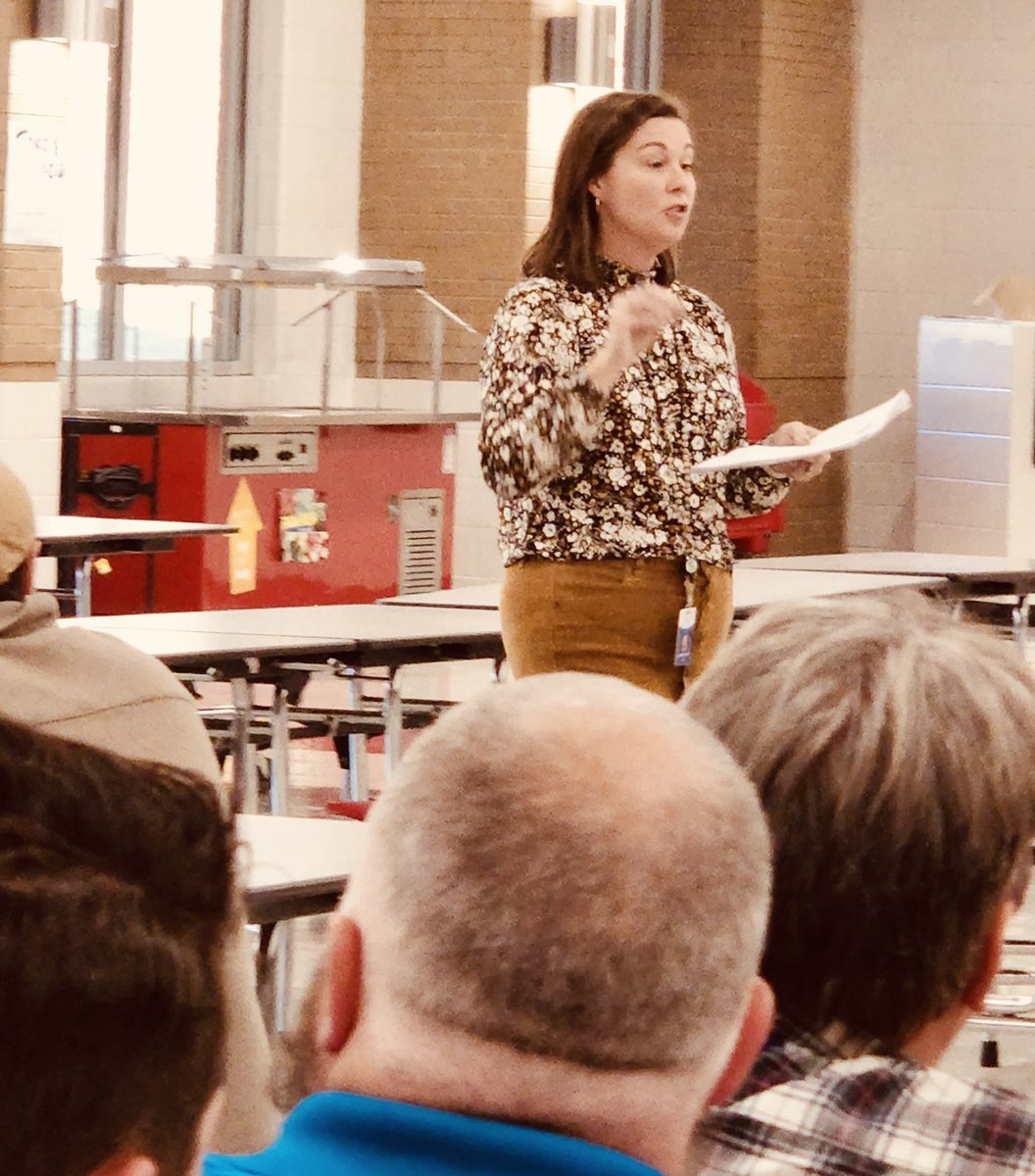Barrow_CTAE's tweet photo. Great CTAE advisory session last night!  We appreciate the committee members support and look forward to their guidance! @BCSchools1 #colorguardrotc https://t.co/kEYkkJiyUZ