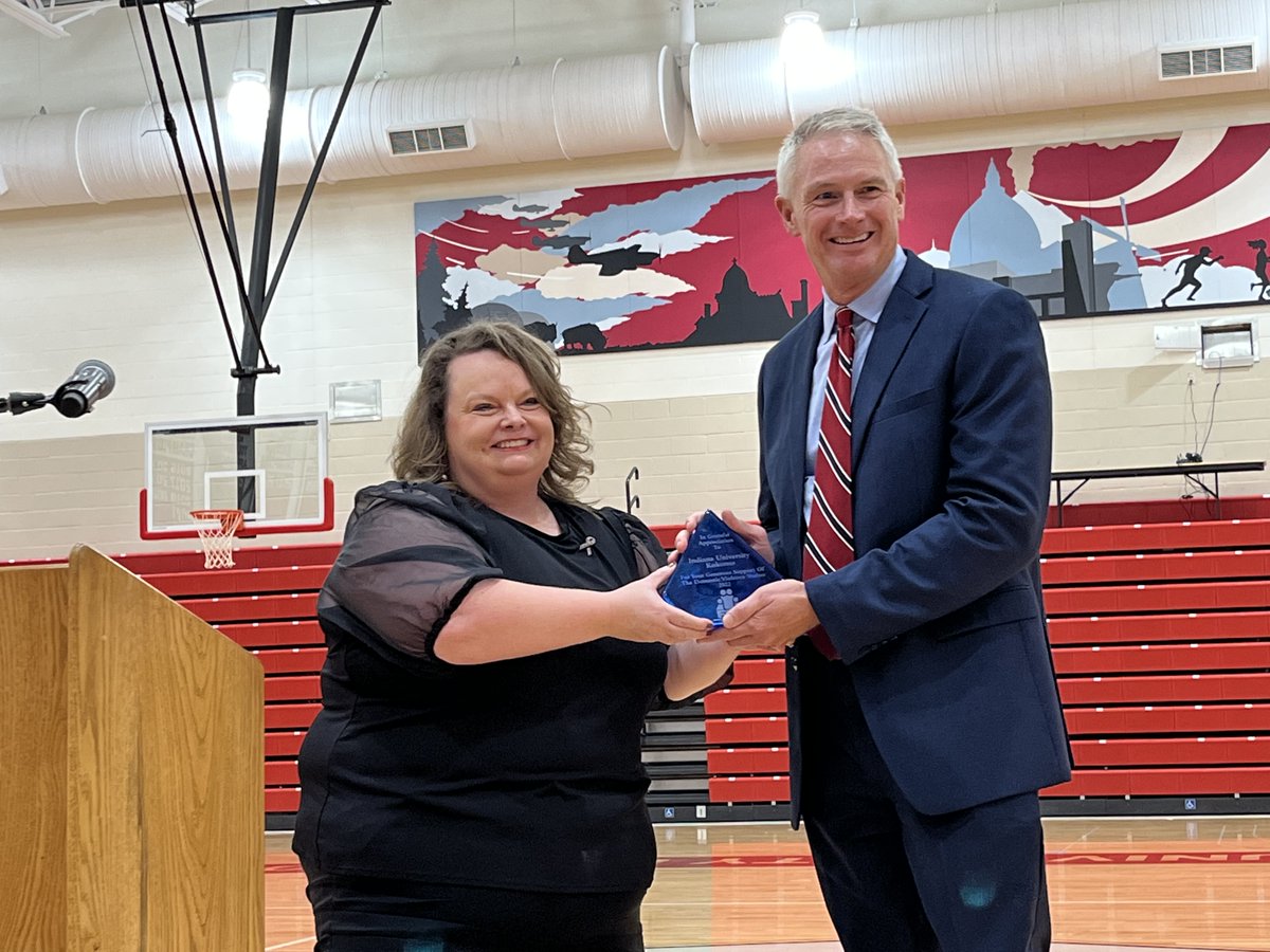 Speaking on behalf of all of IU Kokomo, I appreciate our recent award from Family Service Association.  Let's hear it for all the students who donated their time and energy to support the Domestic Violence Shelter. #myiuk