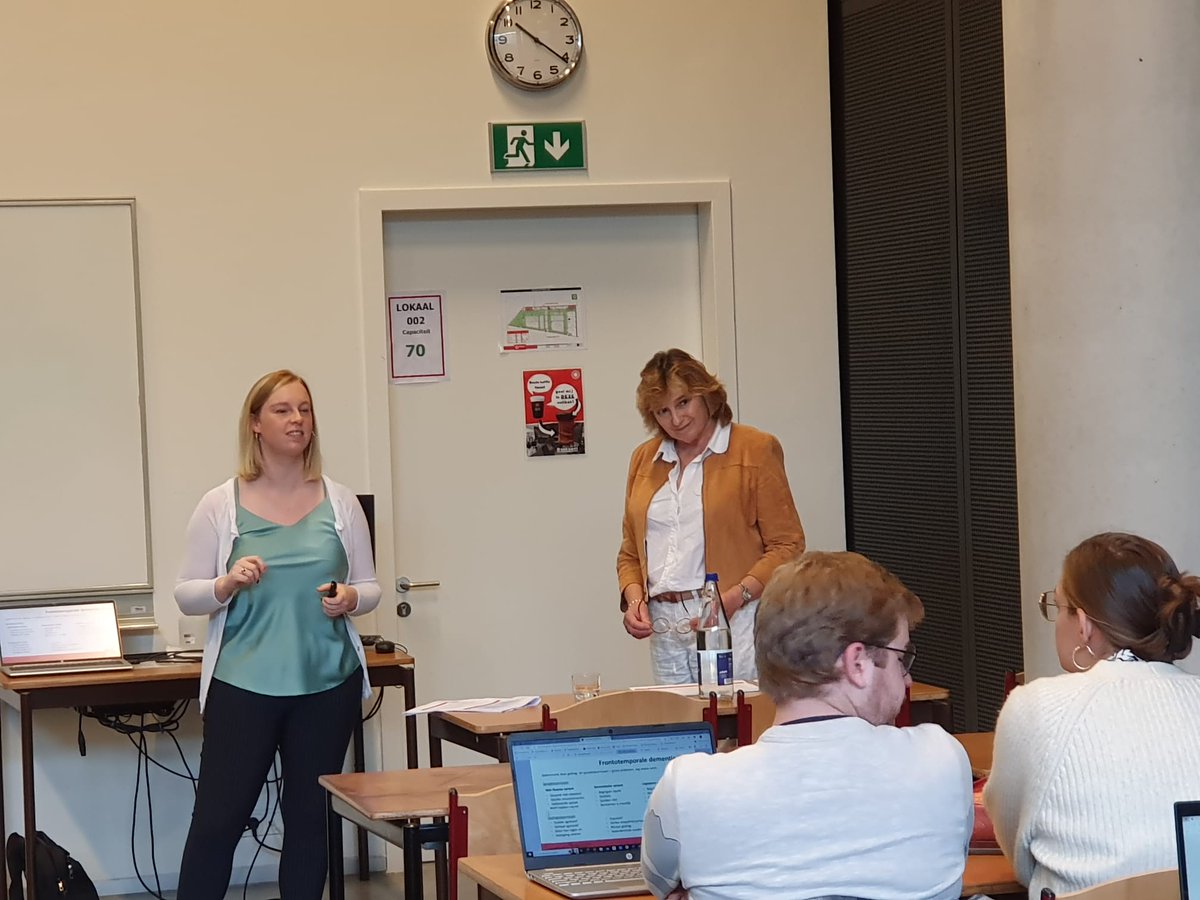 Terugblik op een zeer geslaagd en inspirerend gastcollege over '#Dementie en Mondhygiëne' aan de UCCL, campus Gasthuisberg met Martine Marechal, mantelzorger van haar echtgenoot met jongdementie, en onze eigen Anneleen Groeseneeke, Stafmedewerker Educatie provincie Limburg. (TS)