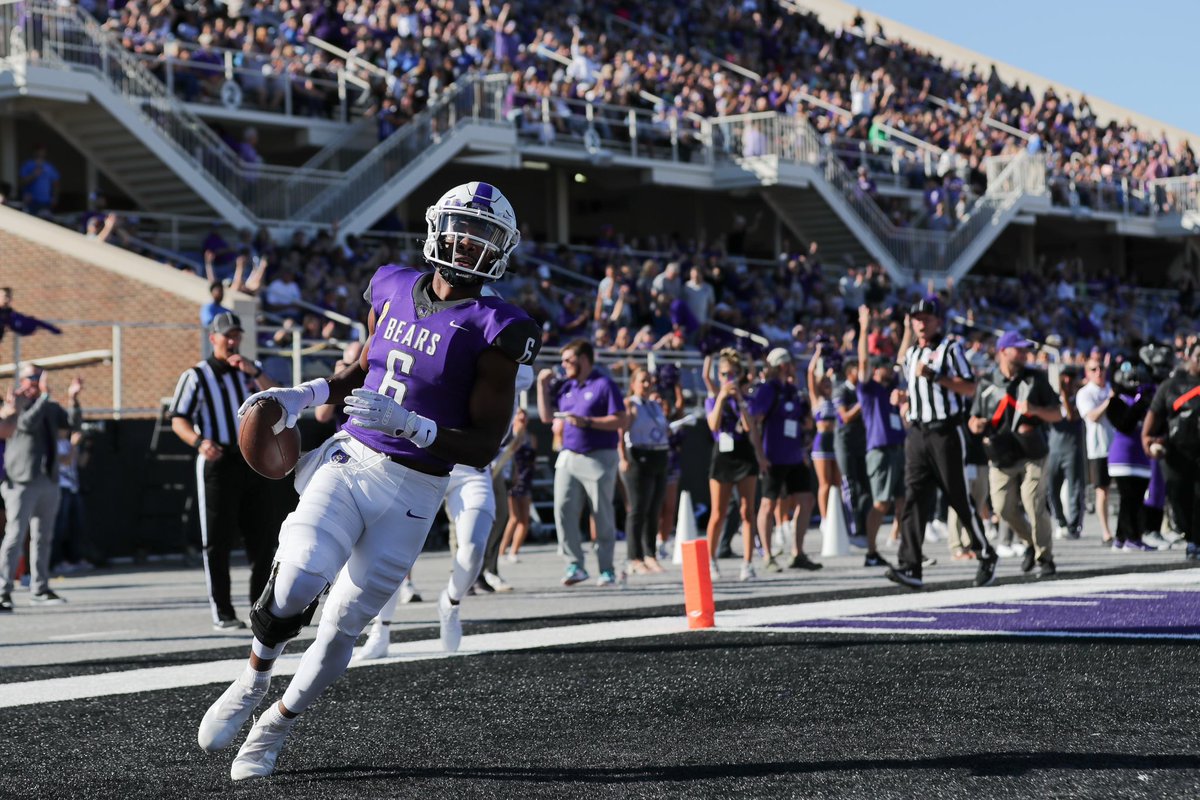 #AG2G Extremely Blessed to have a received a D1 Offer from the University of Central Arkansas🟣🐻!! @coachjohnson126 #GoBears