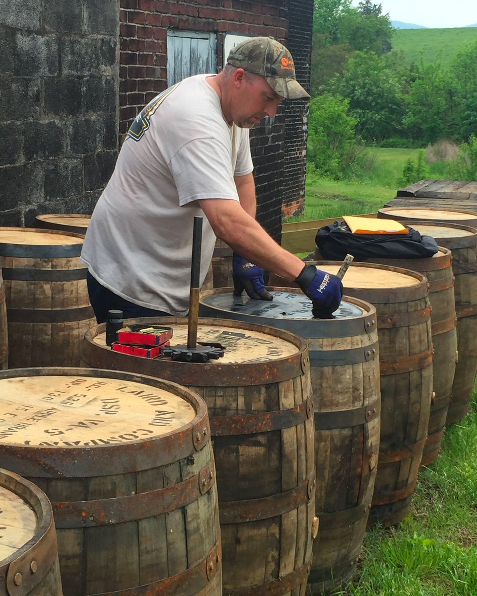 Laird's Applejack & Apple Brandies tweet media