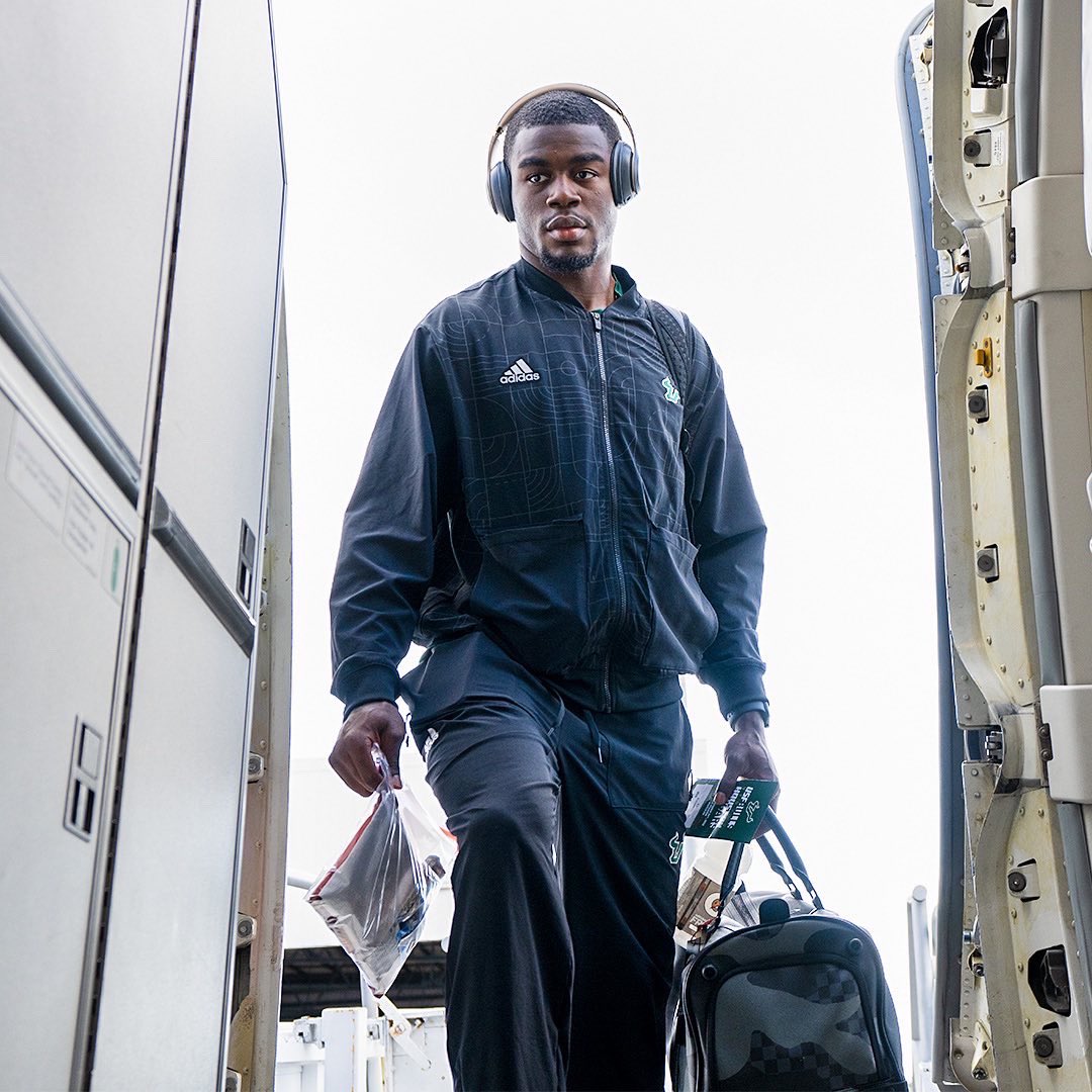 Tampa ⇒ Houston 

#HornsUp🤘| #US2F