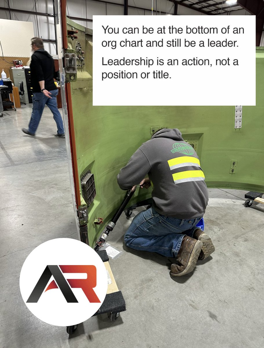 AR Aviation Services new employees are really stepping up. It’s absolutely awesome to see people excited and motivated to learn a new trade. 
 #aviation #airlineindustry #aircraftmaintenance #futureleaders