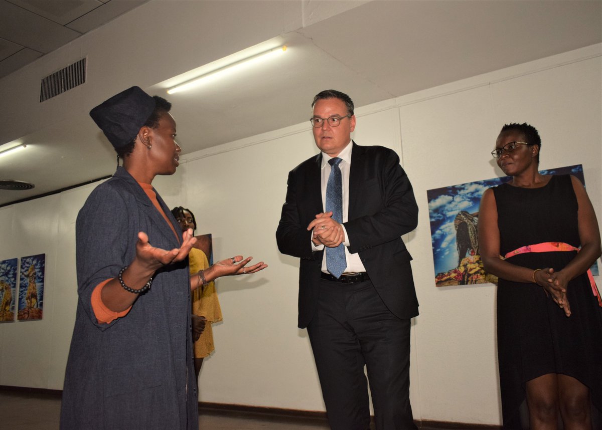 SwissEmbZim's tweet photo. Exciting evening today @NatGalleryZimb with 3 young ladies after finishing their artist residency @ #AnimalFarm in Chitungwiza with support from the Embassy. #Bigplatform with #Zvepano Exhibition. #Inspirational performances and incredible audience. Looking forward to more work. https://t.co/OdspnfXrBJ