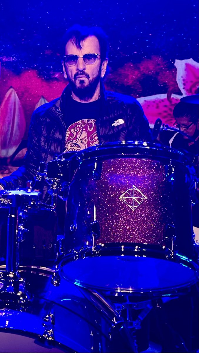 #RingoStarr tweet media