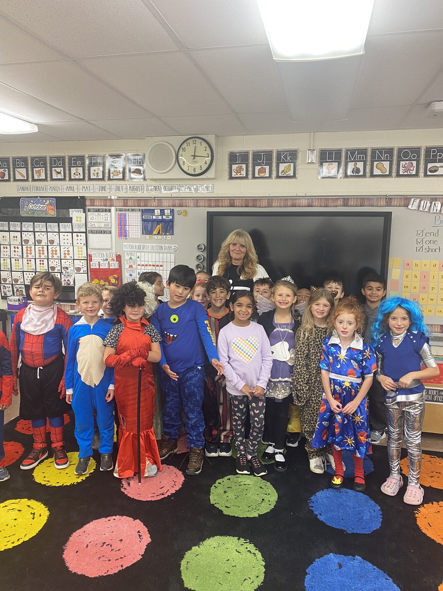 Congratulations Mrs. Kaczay on being selected as October staff member of the month.  Thank you for all that you do for our students and staff.  #ItsA… <a href="/ben_hodge/">Ben Hodge</a> <a href="/Fitch_assistant/">Avon Assistant Superintendent</a> @AEast_Holzhauer