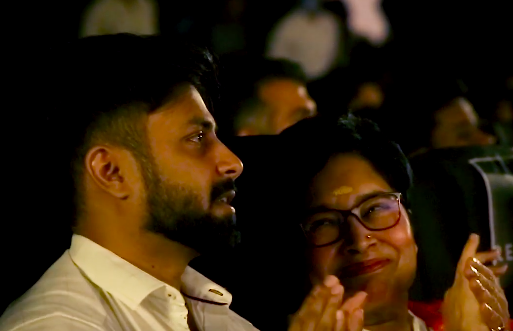 oneashwinstan's tweet photo. A thread of memorable moments! 

♥️@i_amak | #AshwinKumar 
#Sembi #SembiAudioLaunch 

• A legendary actor became a proud mom in a fleeting moment here.. just this smile from Kovai Sarala ma'am &amp; the emotion in your eyes 🧿 https://t.co/bYrKPsdlgY