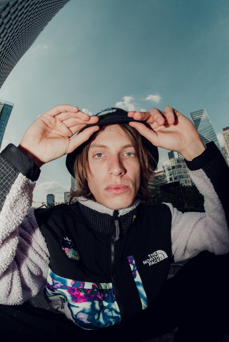 NathanSaillet's tweet photo. Quelques images de mon shoot pour le lookbook FW22 de @TheNorthFaceEU https://t.co/BZ0PtDZzD3