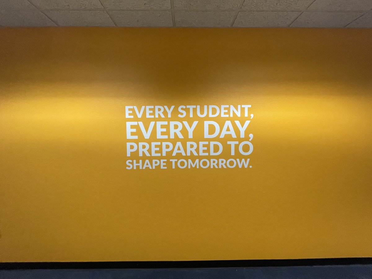 MSquareWraps's tweet photo. Bring your walls to life and impact those who walk the hallways of your business or school! We recently installed these graphics on various walls at Peoria Unified School District. Contact us today to get yours! #msquarewraps #walls #wallwraps #vinyl #printing https://t.co/HdOG83uKaV
