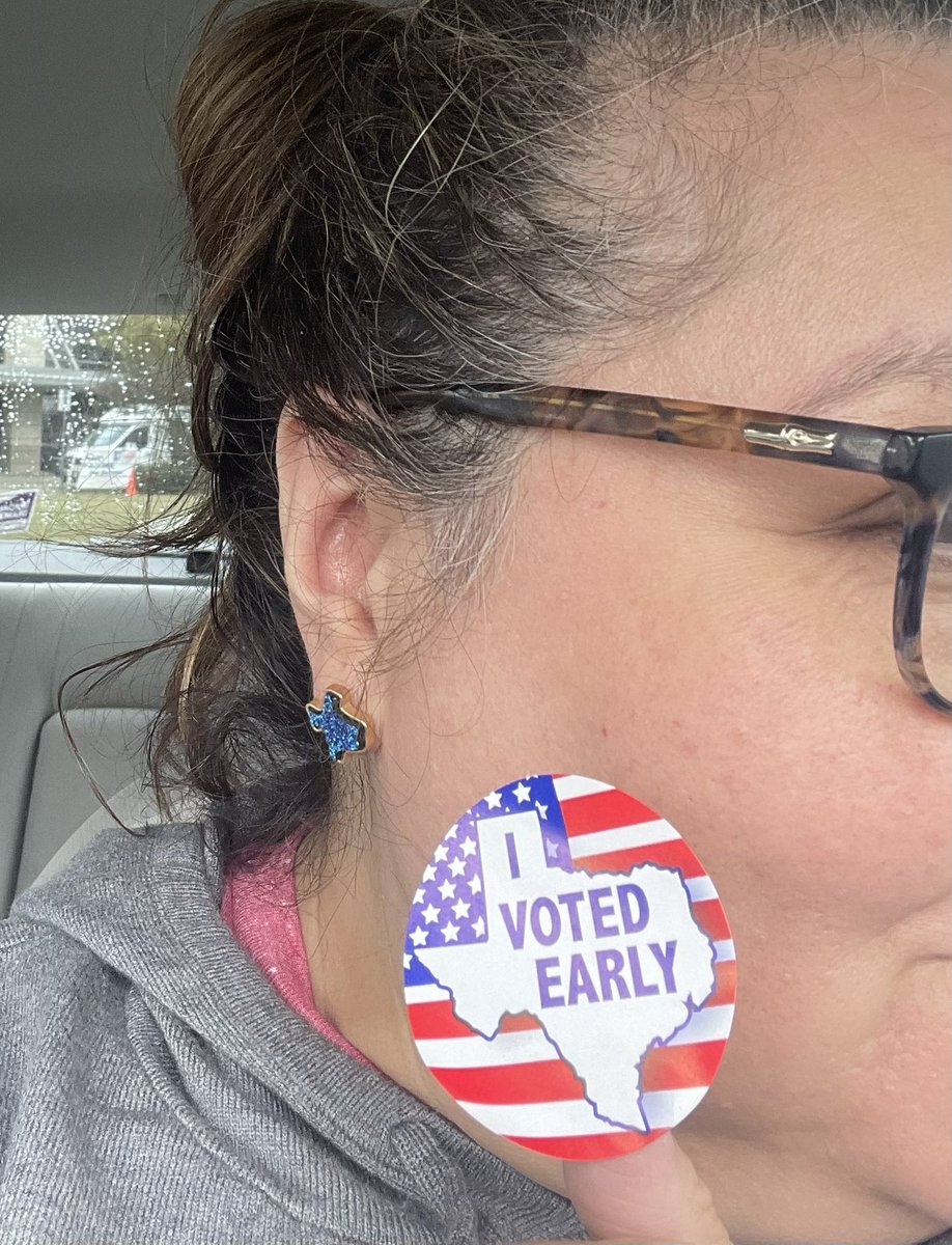 decqueen's tweet photo. Go out. Vote!!! #BetoForGovernor2022 #bluetexas #flipthisstate https://t.co/xdYQn2rlhy