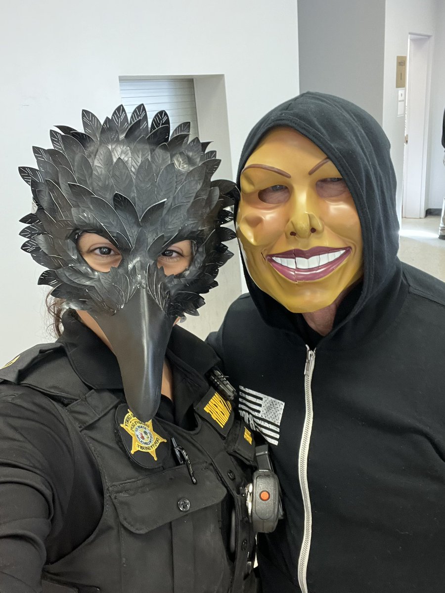 addy_pez's tweet photo. Me and Sheriff @LottLlott1 are #TeamMasks for @RCSD for Halloween lunch! π @livepduniverse @OfficialOPLive @ReelzChannel https://t.co/pKsfsOb14s