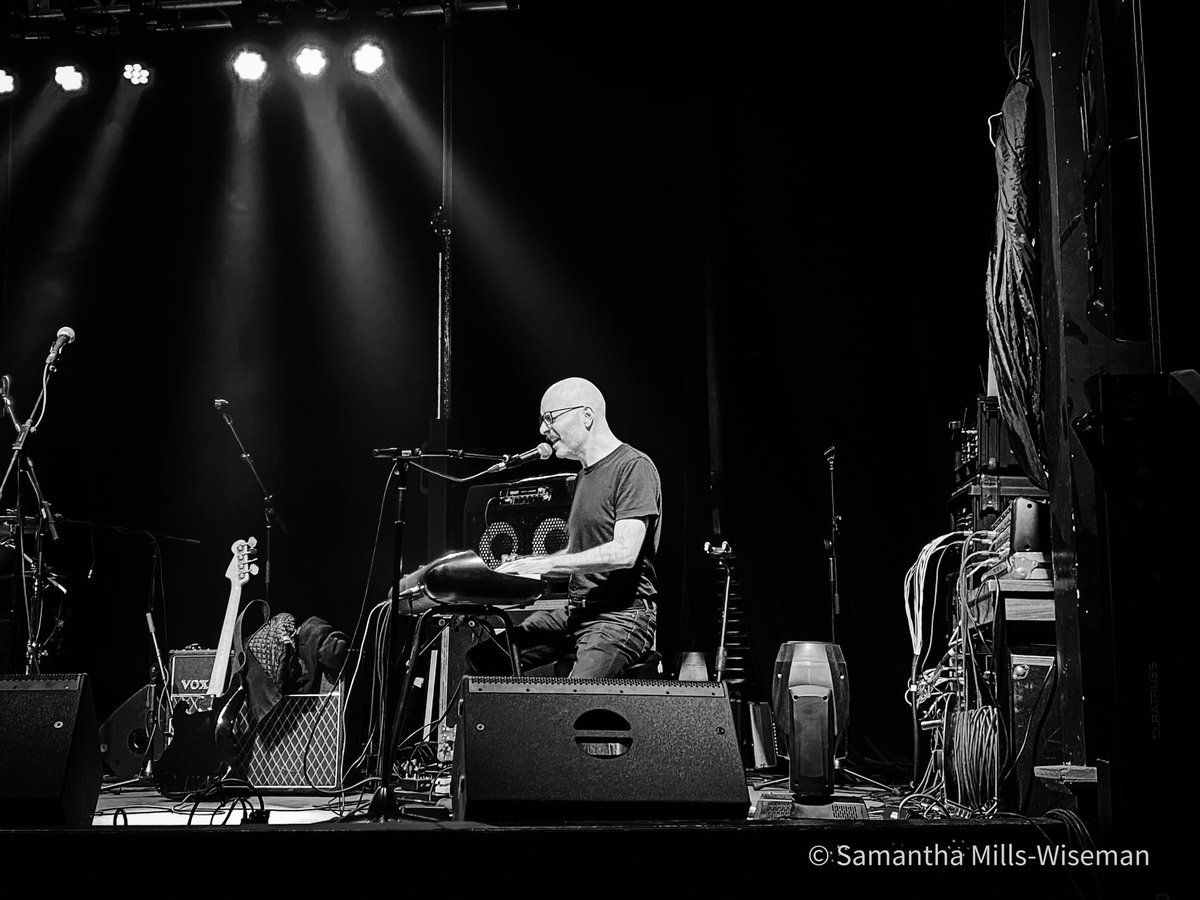 SMillsWiseman's tweet photo. Mark Bragg and band blowing us away with their high-energy performance at @_MusicNL_ Week’s Export Showcase at The Palace in the @CornerBrook! Love it! @NLLiveEvents
#NLLiveEvents #MusicNLWeek #MusicWeek2022 https://t.co/DvDi2CPk2i