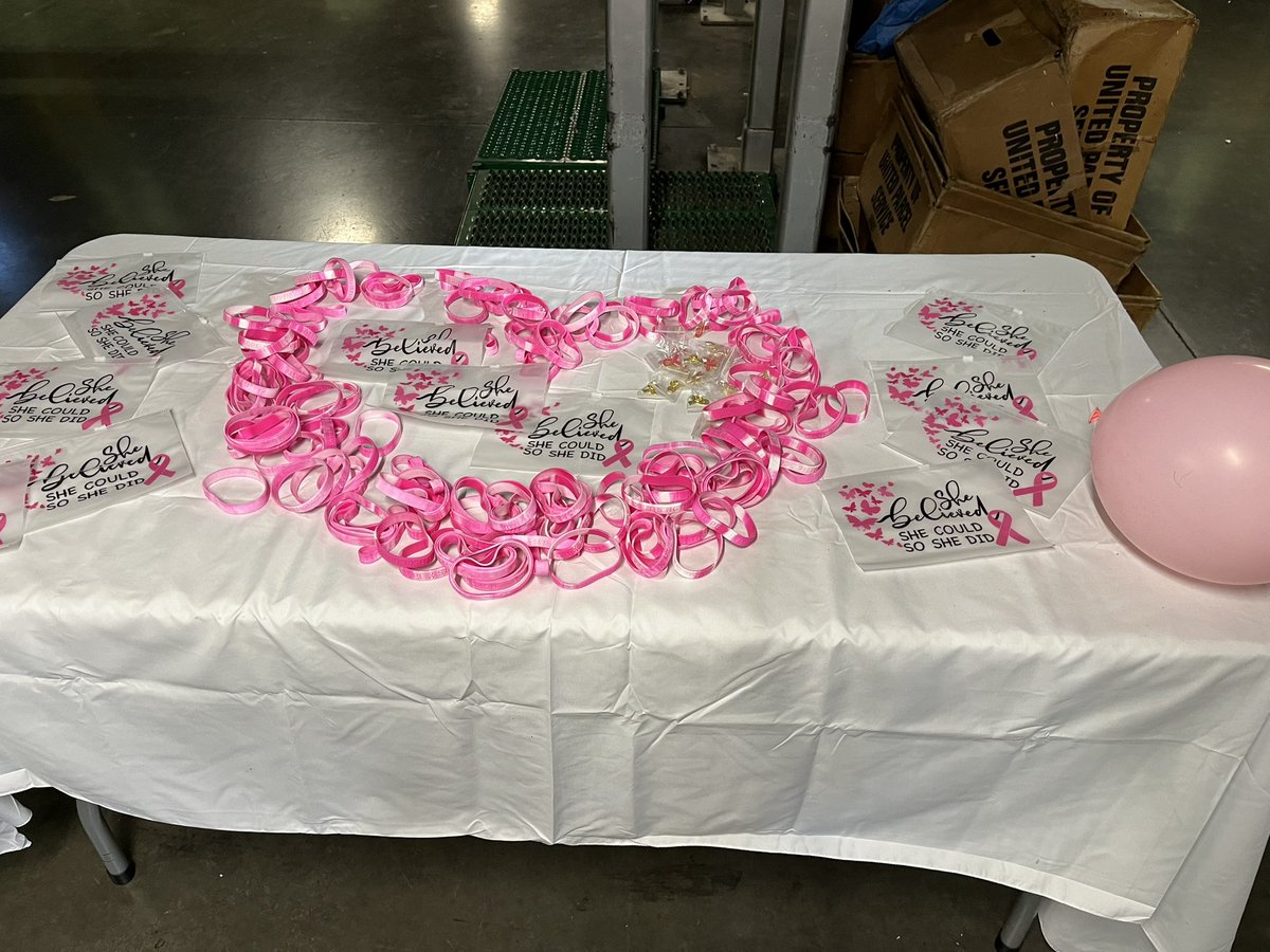 Our sister hub on Swan Island did an amazing job spreading awareness yesterday! Thanks to our creative PT sups for making the stations so beautiful! The stories shared by hourlies, and them asking to grab one for their mom too, is what this is all about. Spread LOVE always!