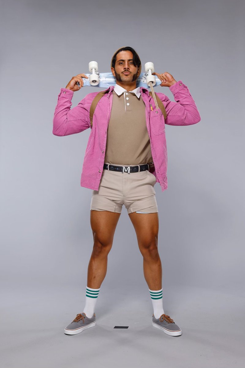 MaximumMaleM's tweet photo. Join us in wishing a stylish happy birthday to @KSAMANNY!. https://t.co/2vUhFwNud7