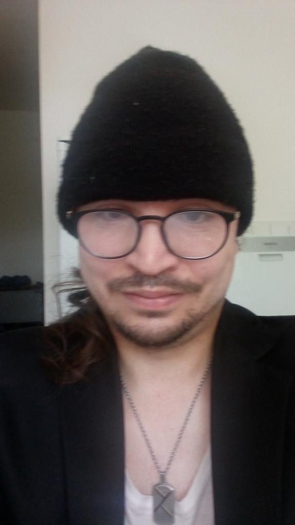 Soldmann88's tweet image. Hallo meine lieben Girls und meine lieben Boys 💜
Ich wünsche euch allen ein schönes Wochenende und einen schönen angenehmen Freitag Abend und einen angenehmen LP Wochenende meine Lieben 💜🤘🎮
Hab euch alle sehr toll lieb 🥰💜🤘🎮