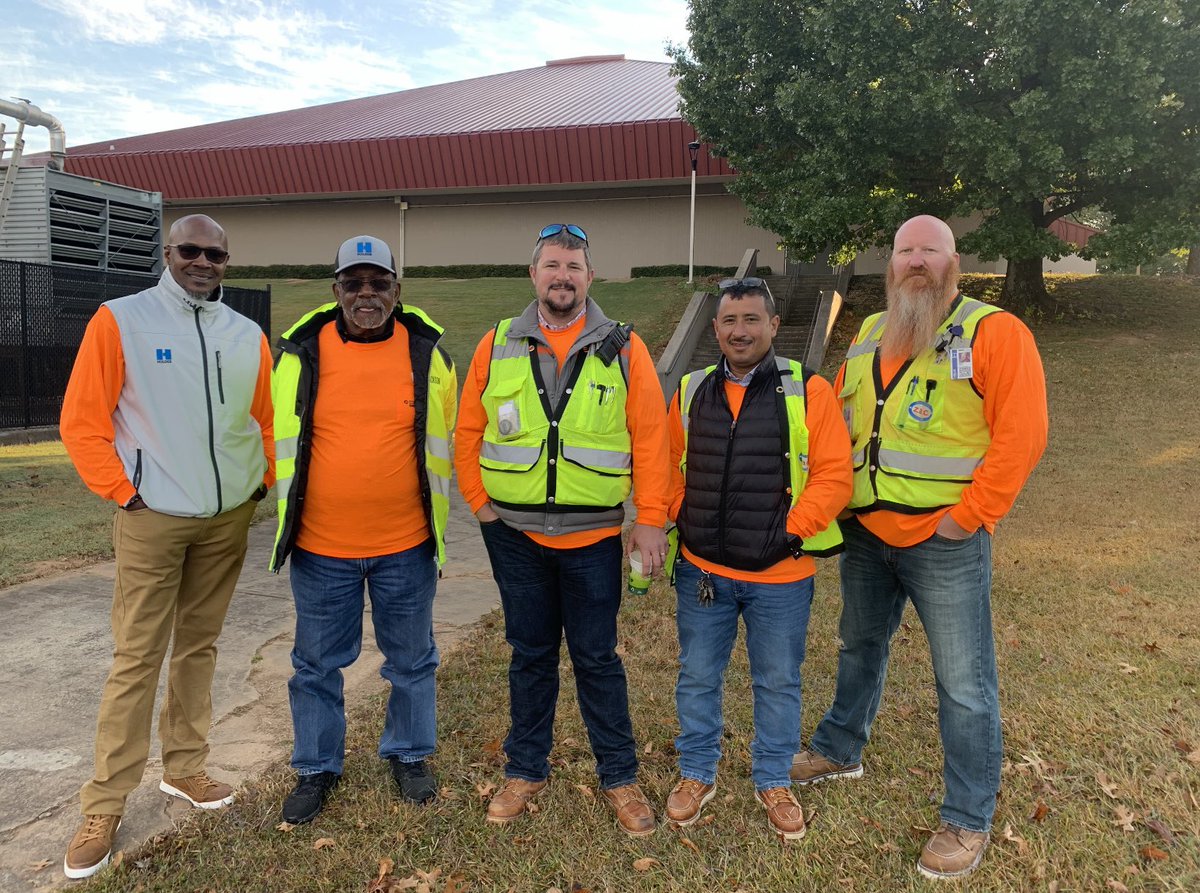 holderconstruct's tweet image. Members of our team, along with the Metro Atlanta Workforce Alliance, recently volunteered with @AGCGA for their second annual Metro Atlanta Skills Challenge. Students from 14 high schools competed in challenges for blueprint reading, carpentry electrical, and more.