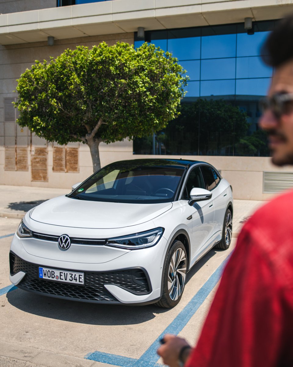 El nuevo Volkswagen ID.5 no solo se carga rápidamente sino también de manera inteligente 🤩 ¡Conoce más sobre su carga! ⚡ my.mtr.cool/uhadhzjubb #HolaID #ID5 #volkswagen #vwcanarias