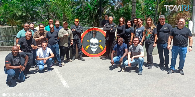 Tribunal de Contas do Município do Rio de Janeiro (@tcm_rj) on Twitter photo Vinte e um servidores do TCMRJ participaram do Curso Operacional de Segurança, ministrado por 17 instrutores oficiais do Batalhão de Operações Especiais (BOPE). Leia a notícia na íntegra: bit.ly/3U5Ooed Vinte e um servidores do TCMRJ participaram do Curso Operacional de Segurança, ministrado por 17 instrutores oficiais do Batalhão de Operações Especiais (BOPE). Leia a notícia na íntegra: bit.ly/3U5Ooed