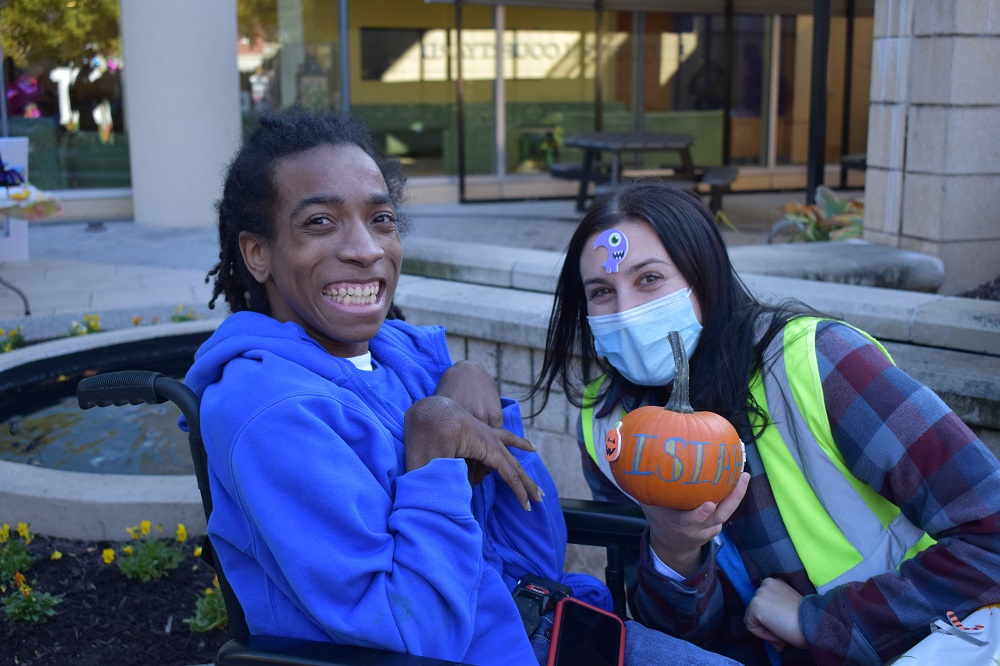 KennedyKrieger's tweet photo. Last week, as part of their Kindness Connects campaign, @secuMD set up a pumpkin patch at Kennedy Krieger, featuring 700 pumpkins and fun fall activities for patients and families. Thank you, SECU, for helping us kick off the Halloween festivities! #SECUKindness https://t.co/pf0R3v7DWQ